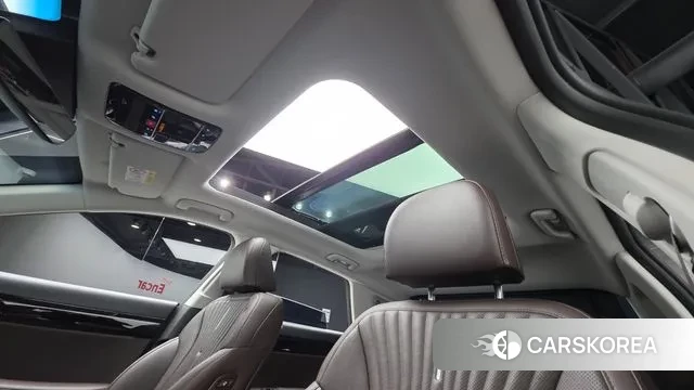 Hyundai Grandeur Hybrid (GN7) 2023 Белый из Кореи, фото 4