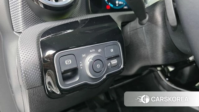 Mercedes-Benz A-Class W177 2022 Белый из Кореи, фото 4