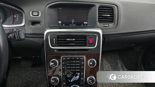 Volvo S60 2018 Белый из Кореи, фото 4