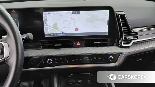 Kia Sportage 5th Generation Hybrid 2023 Белый из Кореи, фото 4