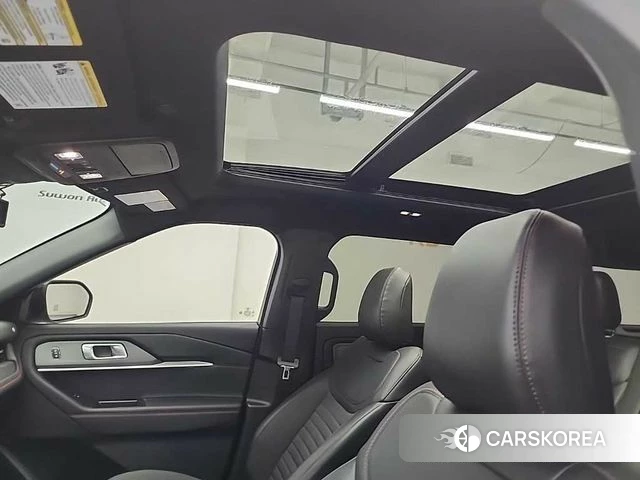 Ford Explorer 6th Generation 2025 Серебристо-серый из Кореи, фото 4