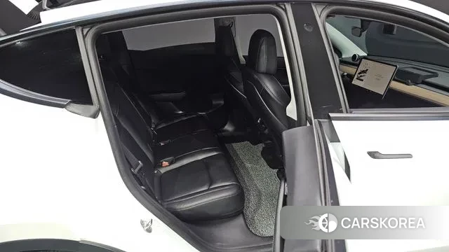 Tesla Model Y 2021 Белый из Кореи, фото 4