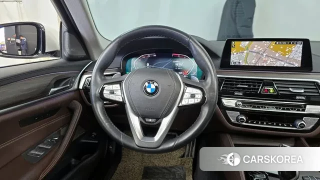 BMW 5 Series (G30) 2020 Белый из Кореи, фото 4