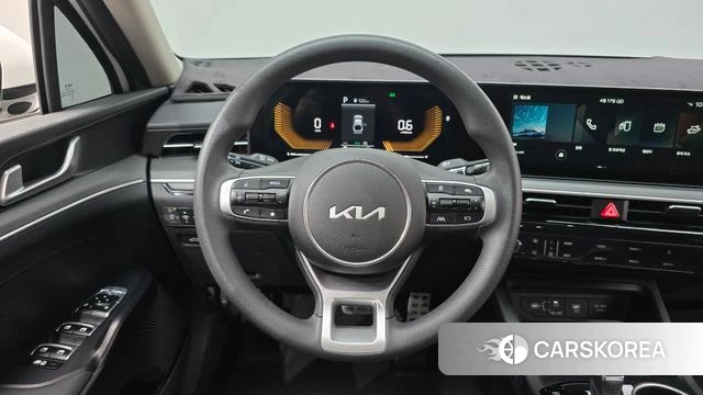 Kia The New K5 3rd generation 2025 Белый из Кореи, фото 4