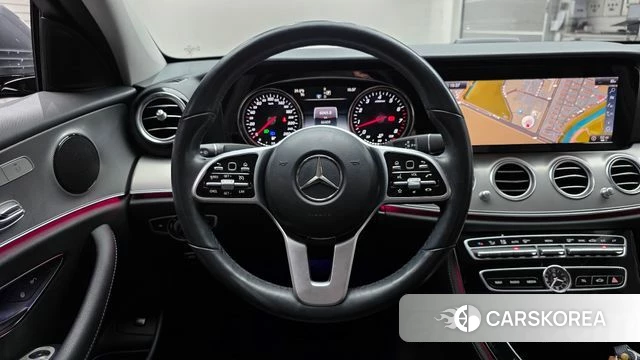 Mercedes-Benz E-Class W213 2018 Серый из Кореи, фото 4