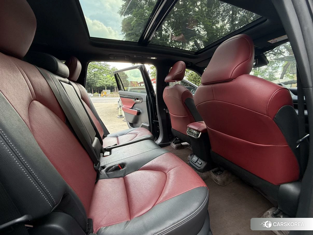 Toyota Crown 2021 Черный из Китая, фото 4