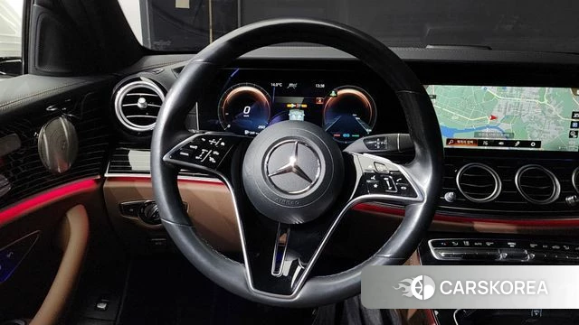 Mercedes-Benz E-Class W213 2022 Белый из Кореи, фото 4