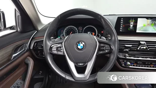BMW 5 Series (G30) 2018 Белый из Кореи, фото 4