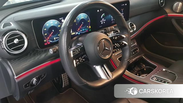 Mercedes-Benz E-Class W213 2022 Серый из Кореи, фото 4