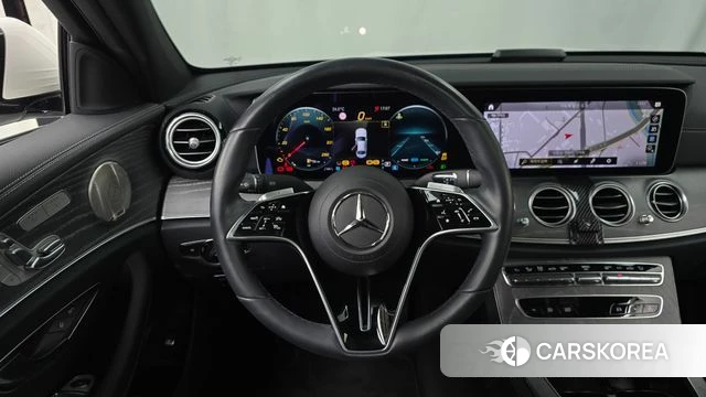 Mercedes-Benz E-Class W213 2022 Белый из Кореи, фото 4