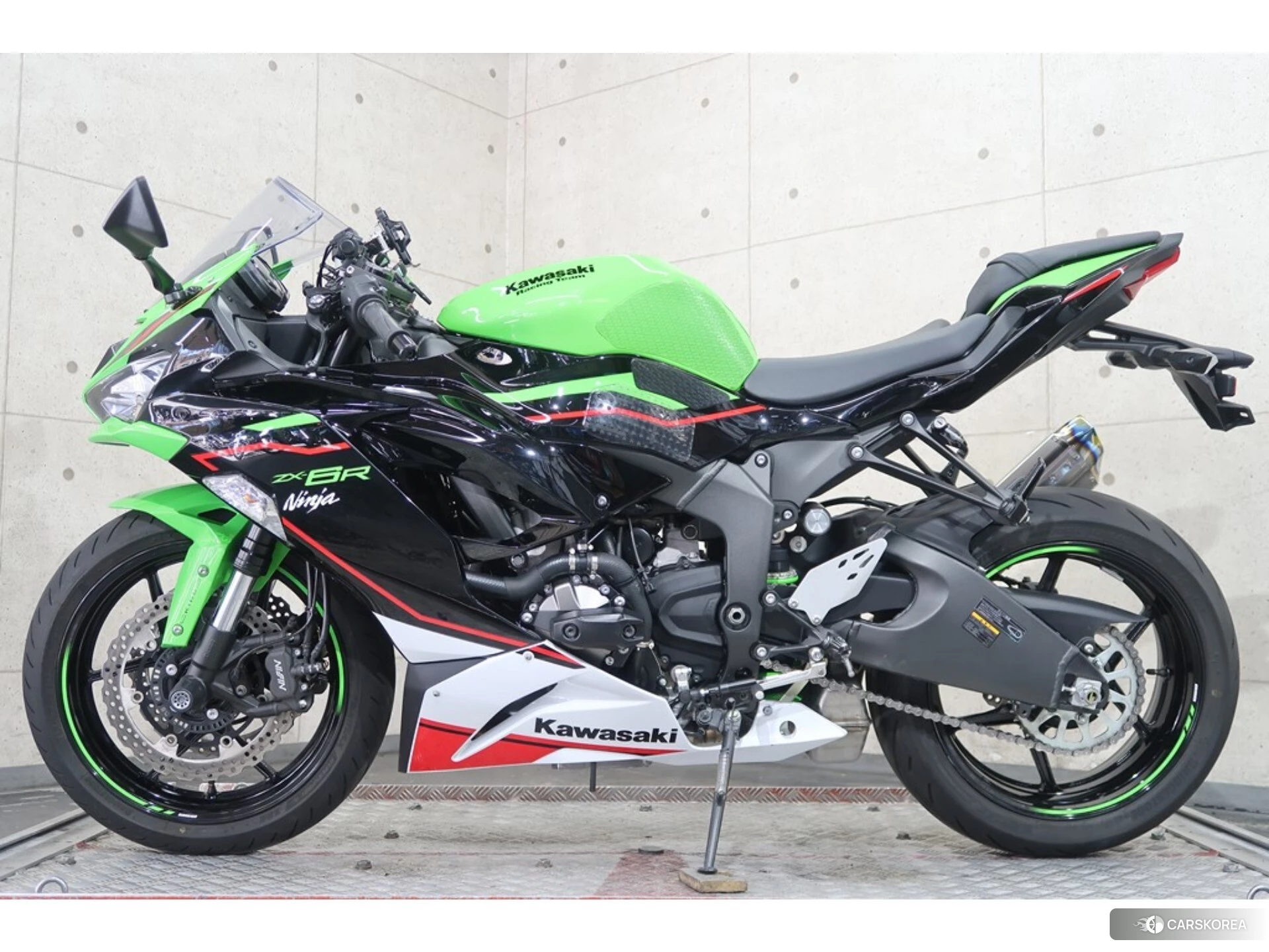 Проданный Kawasaki NINJA ZX-6R 2021 из Японии