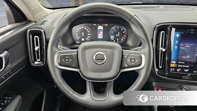 Volvo XC40 2021 Черный из Кореи, фото 4