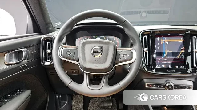 Volvo XC40 2022 Серебристо-серый из Кореи, фото 4