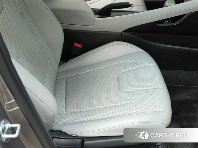 Hyundai Avante (CN7) 2021 Серебристо-серый из Кореи, фото 4