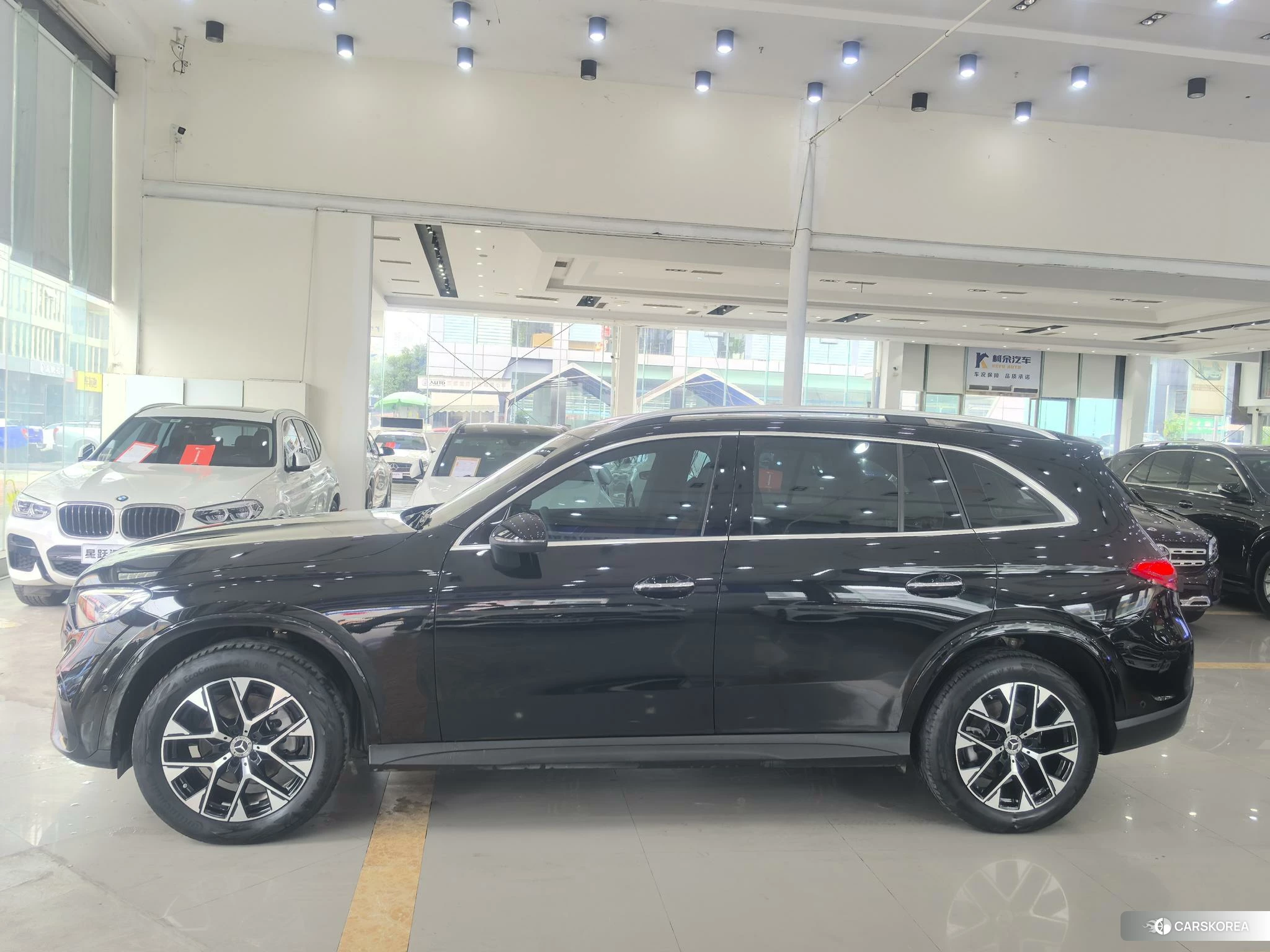 Mercedes-Benz GLC 2023 Черный из Китая, фото 4