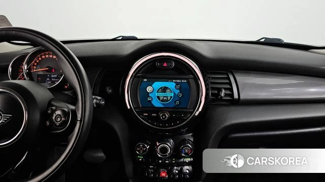 Mini Cooper 2020 Жемчужный цвет из Кореи, фото 4