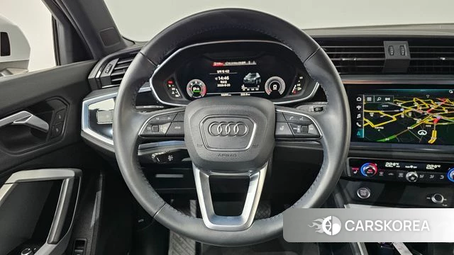 Audi Q3 (F3) 2020 Белый из Кореи, фото 4