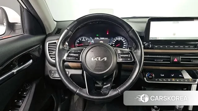 Kia Seltos 2022 Белый из Кореи, фото 4