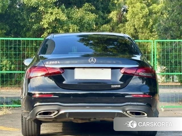 Mercedes-Benz E-class 2022 Черный из Китая, фото 4