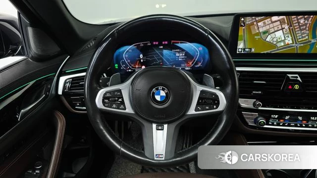 BMW 5 Series (G30) 2022 Черный из Кореи, фото 4