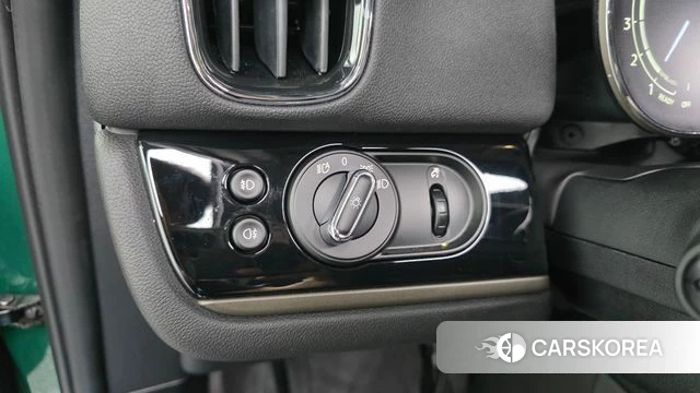 Mini Cooper Countryman 2023 Зеленый из Кореи, фото 4