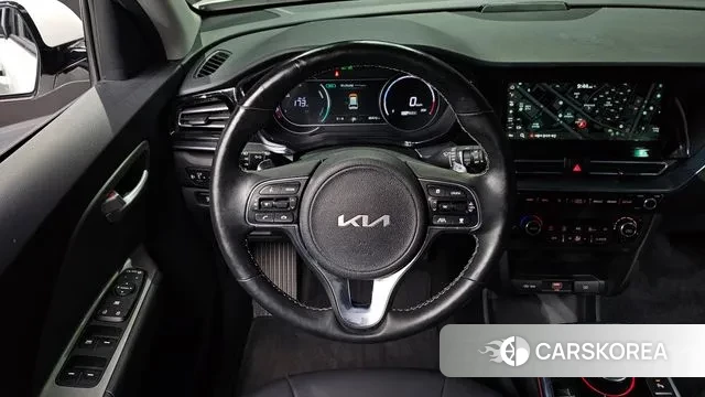 Kia Niro Plus 2022 Белый из Кореи, фото 4