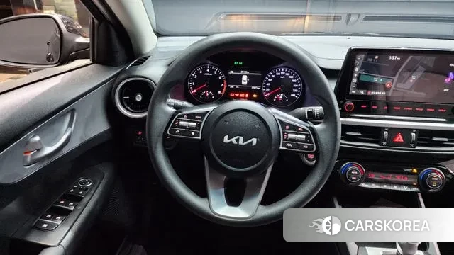 Kia The New K3 2nd generation 2023 Черный из Кореи, фото 4