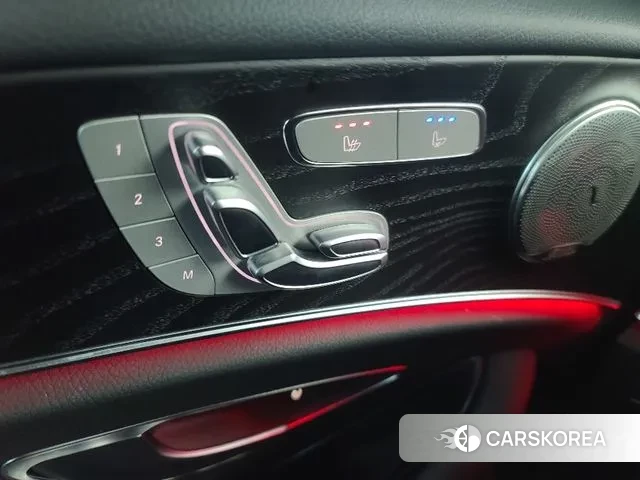 Mercedes-Benz E-Class W213 2023 Черный из Кореи, фото 4