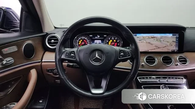 Mercedes-Benz E-Class W213 2018 Синий из Кореи, фото 4