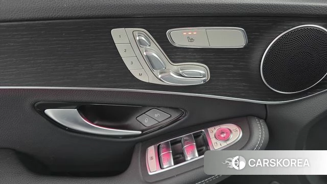 Mercedes-Benz C-Class W205 2021 Серебряный из Кореи, фото 4