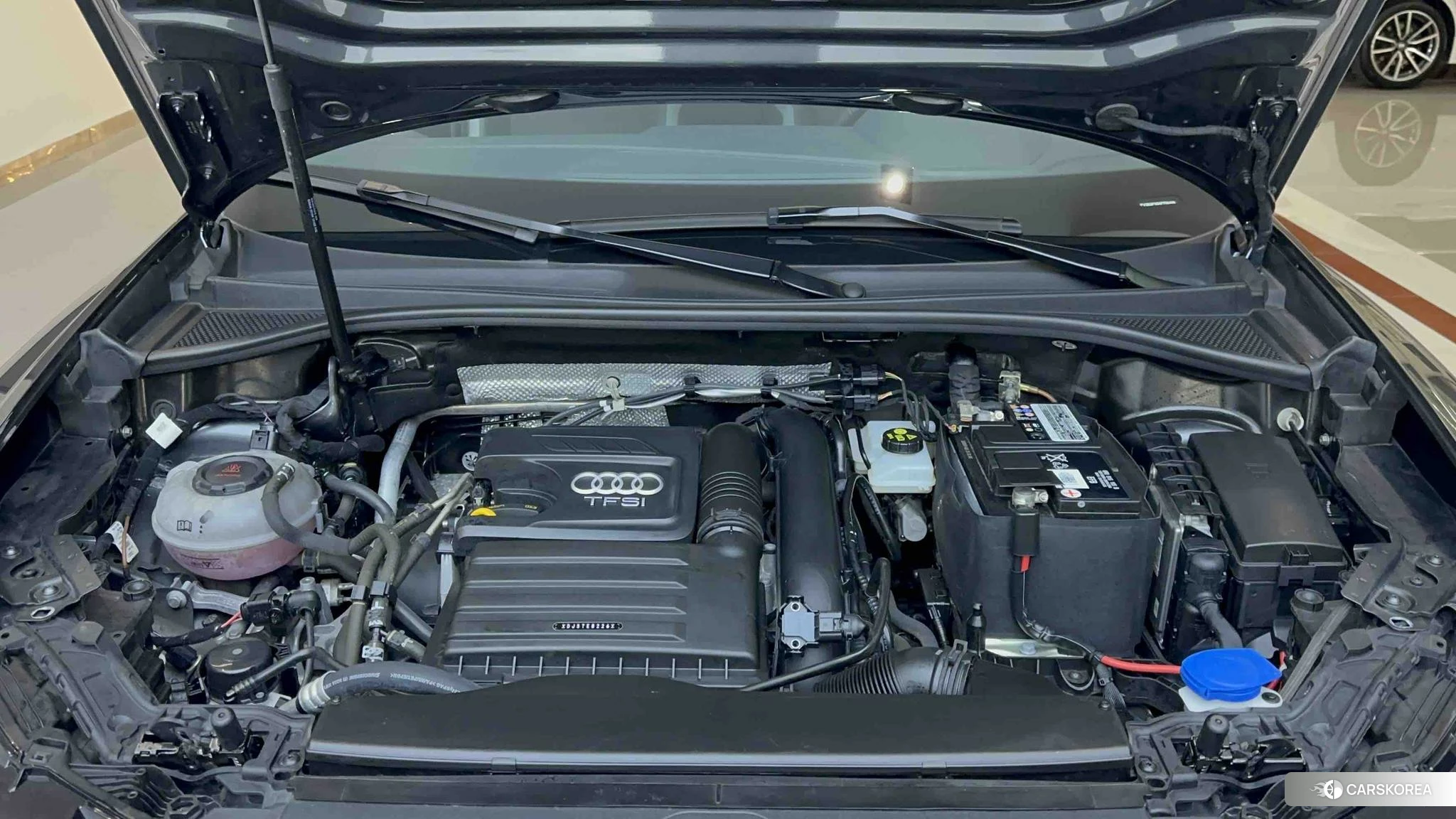 Audi Q3 2022 Темно-серый из Китая, фото 4