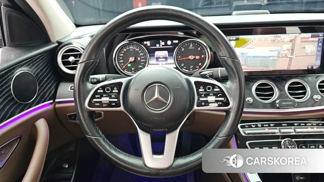 Mercedes-Benz E-Class W213 2018 Серый из Кореи, фото 4