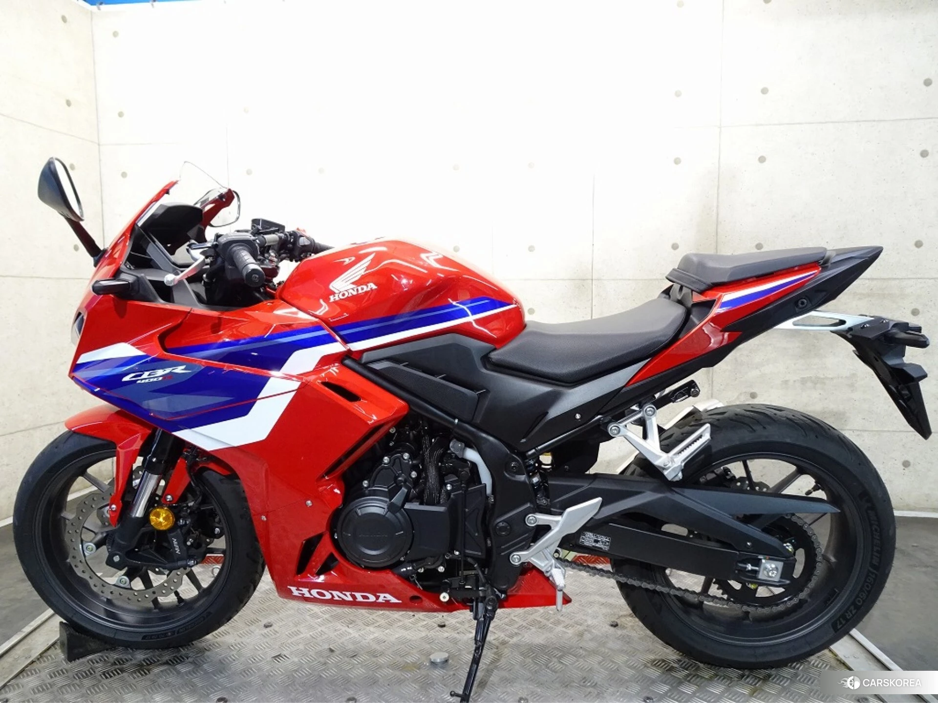 Проданный Honda CBR400R id 4184856 из Японии