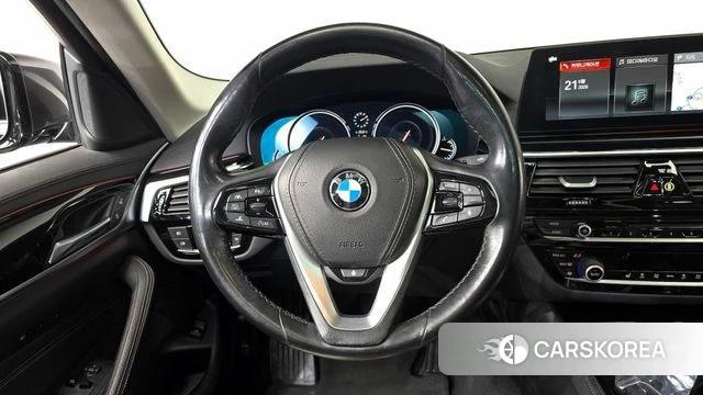 BMW 5 Series (G30) 2018 Серый из Кореи, фото 4