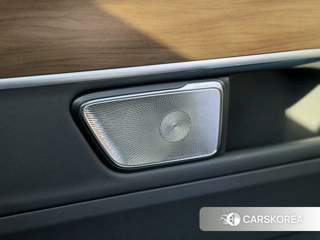 Mercedes-Benz V-class 2024 Черный из Китая, фото 4