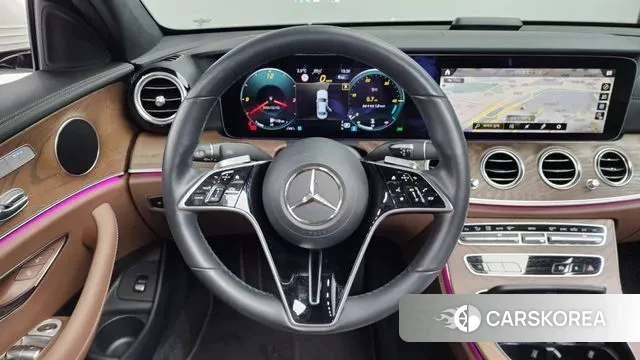 Mercedes-Benz E-Class W213 2022 Белый из Кореи, фото 4