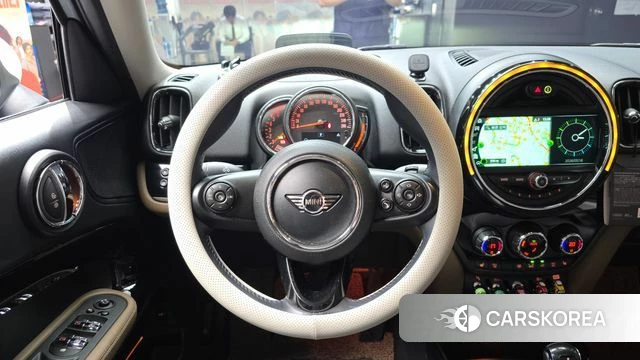 Mini Cooper D Countryman 2019 Темно-зеленый из Кореи, фото 4