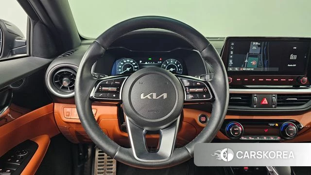 Kia The New K3 2nd generation 2024 Черный из Кореи, фото 4