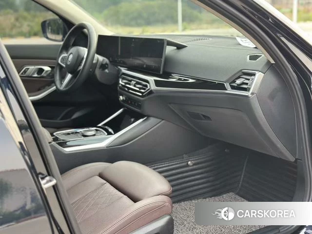 BMW i3 2023 Черный из Китая, фото 4