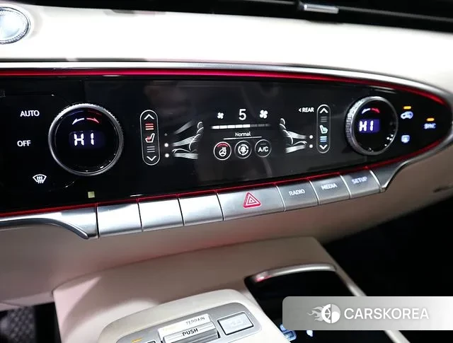 Genesis GV70 2022 Синий из Кореи, фото 4