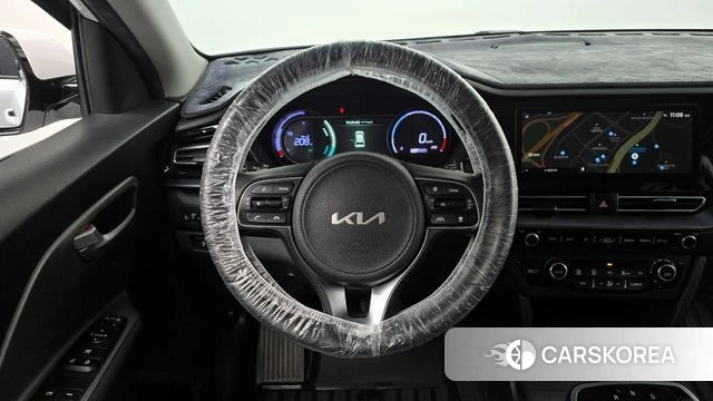 Kia Niro Plus 2022 Белый из Кореи, фото 4