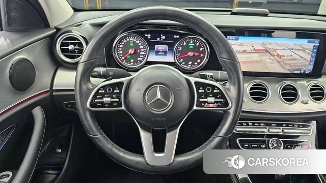 Mercedes-Benz E-Class W213 2019 Белый из Кореи, фото 4