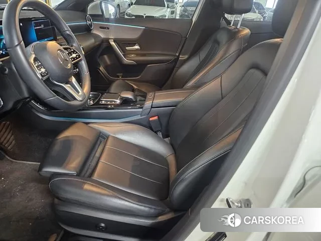 Mercedes-Benz A-Class W177 2021 Белый из Кореи, фото 4