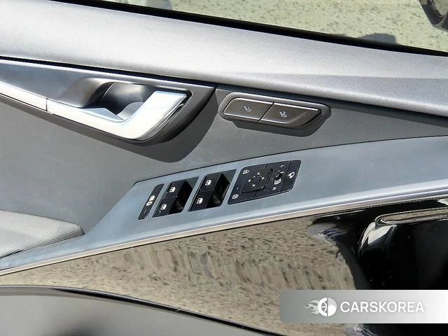 Kia Di Ol Nu Niro 2023 Белый из Кореи, фото 4