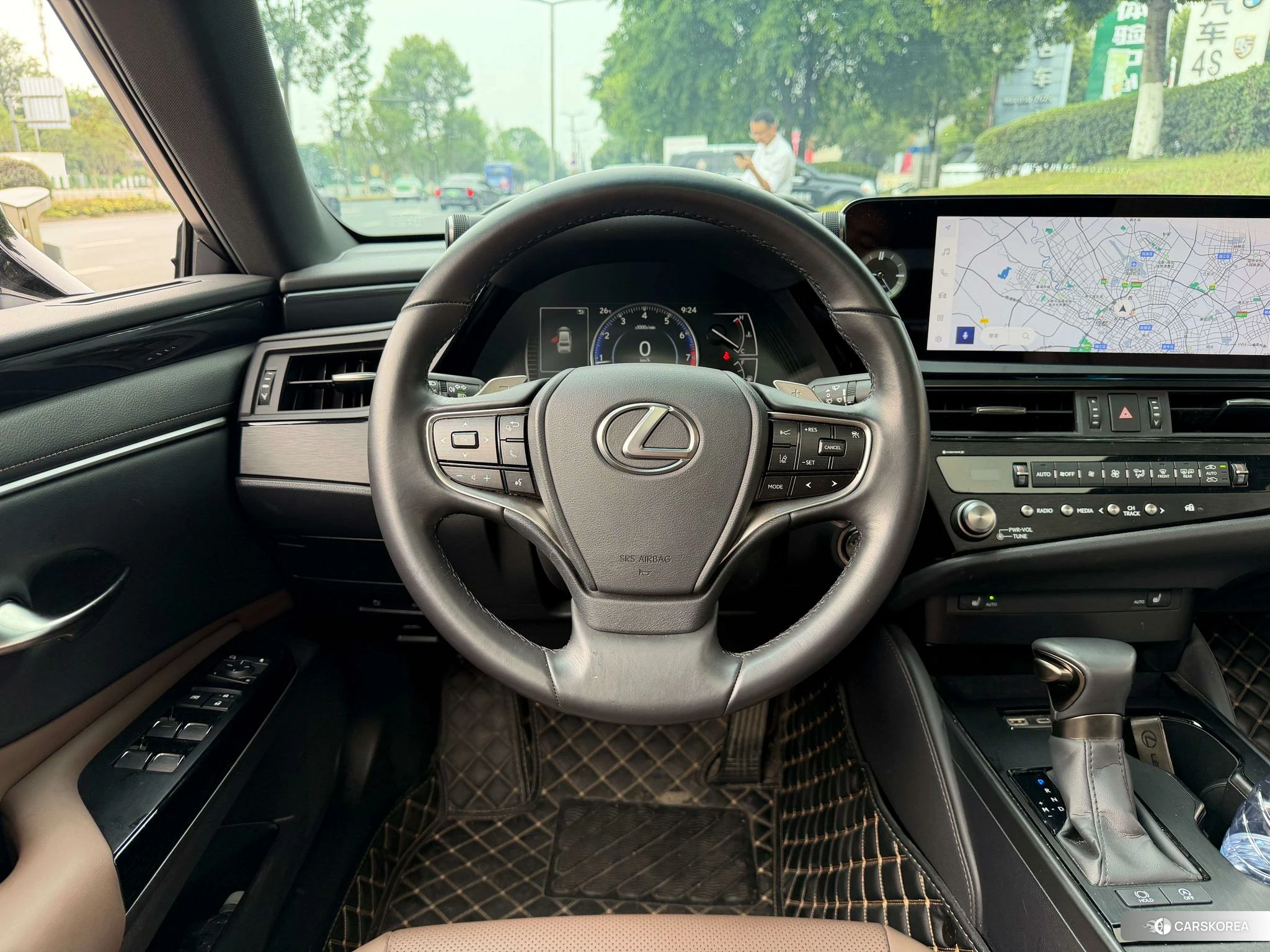 Lexus ES 2024 Серебристо-серый из Китая, фото 4