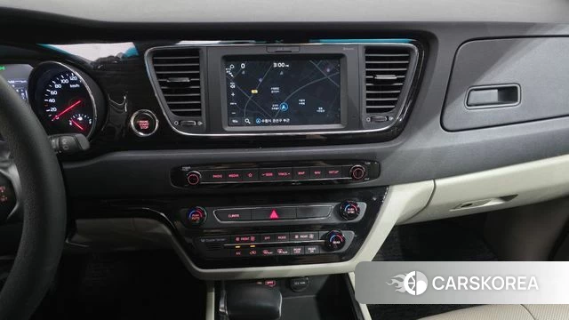 Kia The New Carnival 2018 Белый из Кореи, фото 4