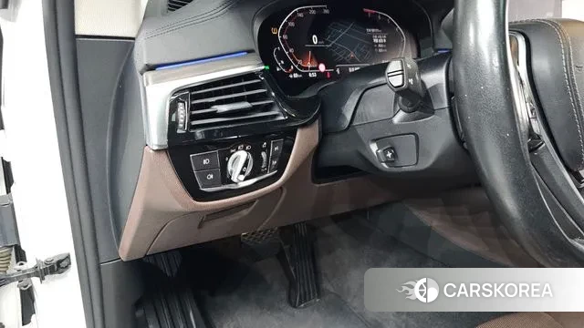 BMW 6 Series GT (G32) 2020 Белый из Кореи, фото 4