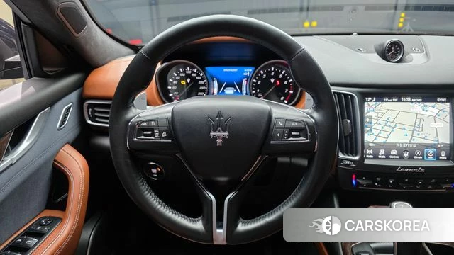 Maserati Levante 2018 Черный из Кореи, фото 4