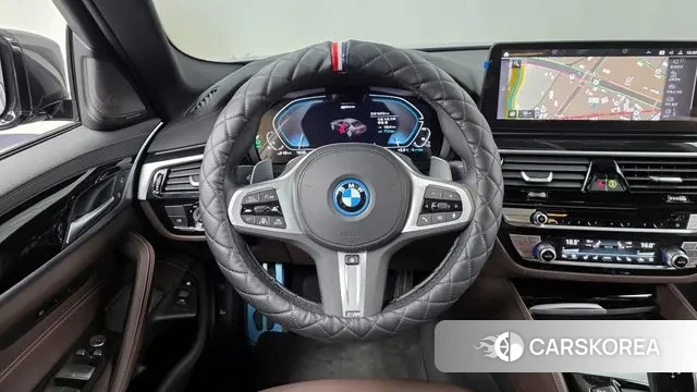 BMW 5 Series (G30) 2023 Серый из Кореи, фото 4