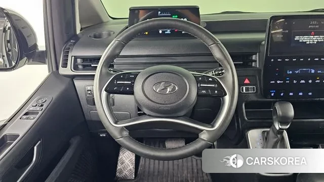 Hyundai Staria 2023 Белый из Кореи, фото 4